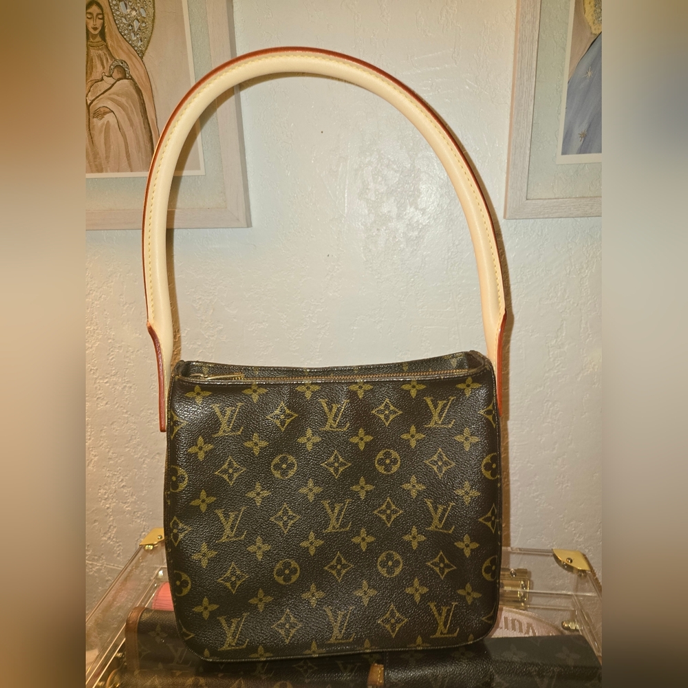Louis Vuitton  Monogram Looping Shoulder Bag - Picture 3 of 6